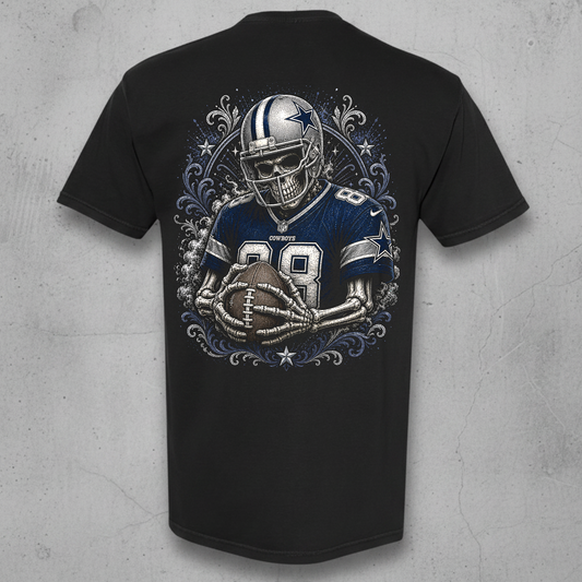 Black t-shirt with a dallas cowboy skull player in number 88