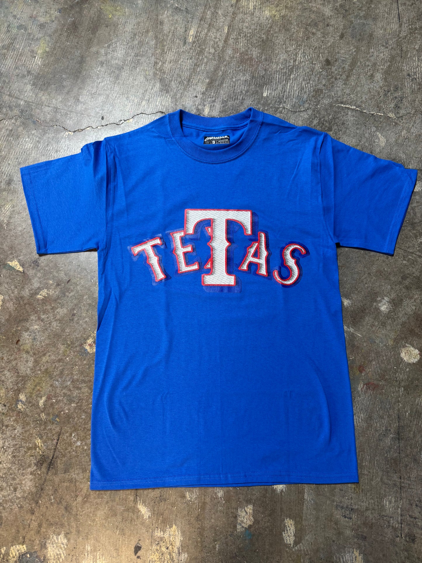Tetas Tee