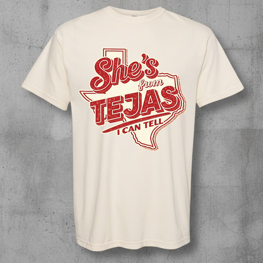 ivory comfort colros shirt with the She's from tejas I can tell desing