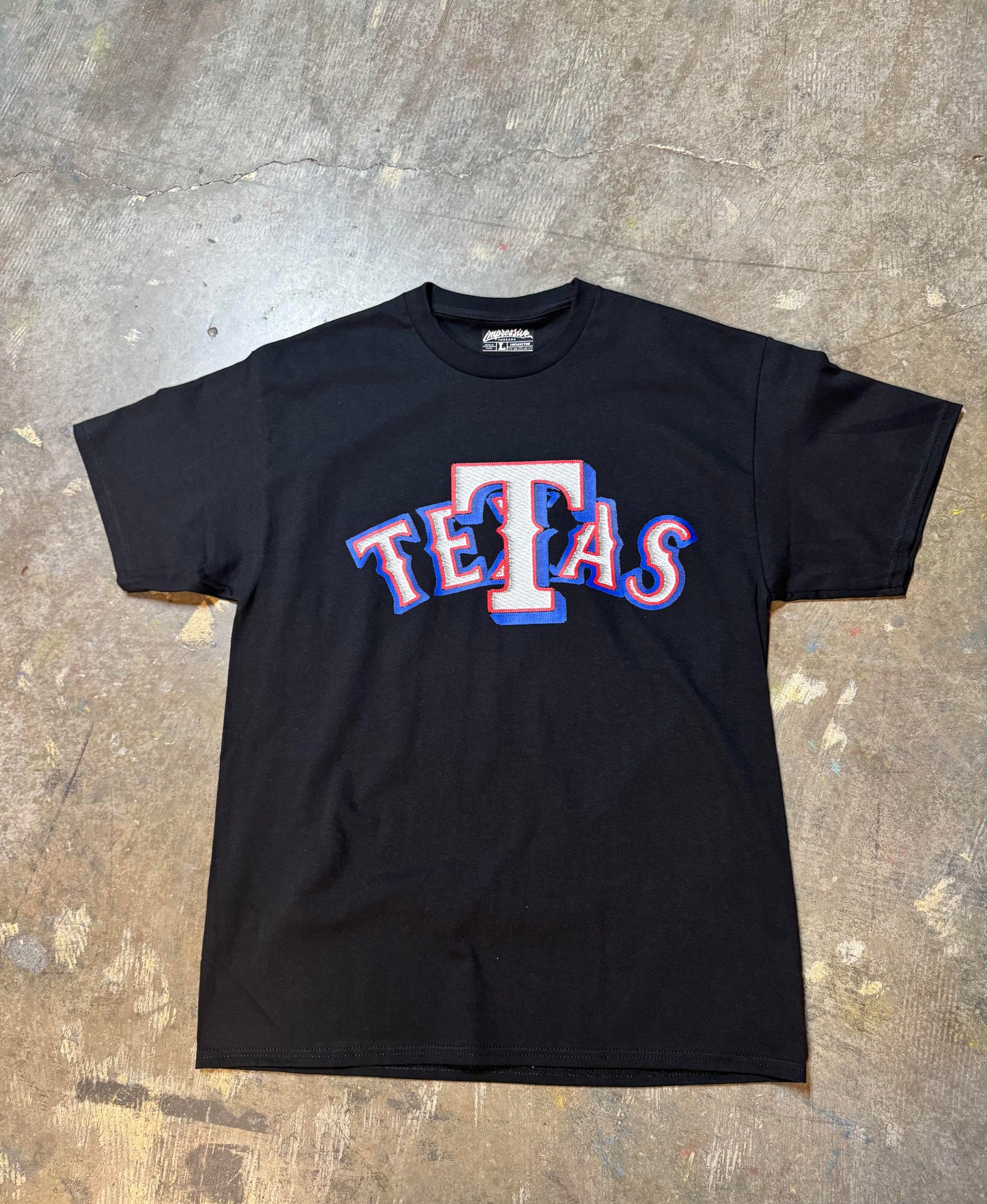 Tetas Tee